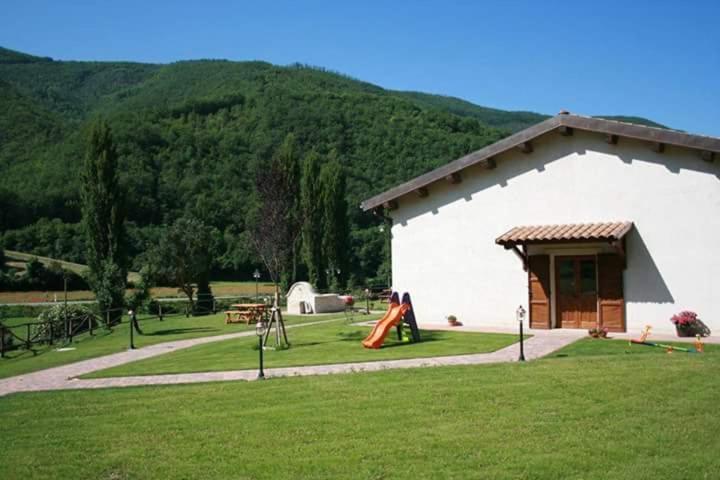 Azienda Agrituristica La Valle Del Sambuco Norcia Exteriör bild